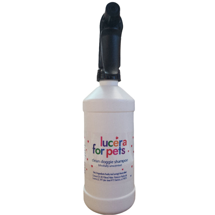 Lucera Dog Shampoo – Moisturizing Coat Care